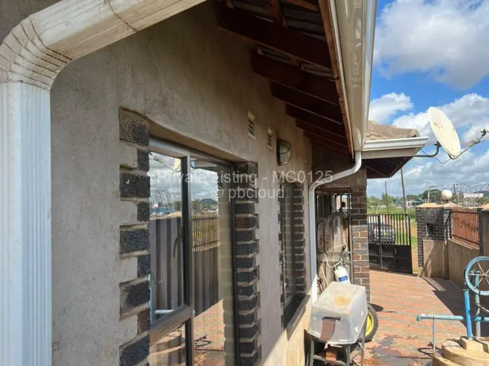 4 Bedroom House to Rent in Warren Park