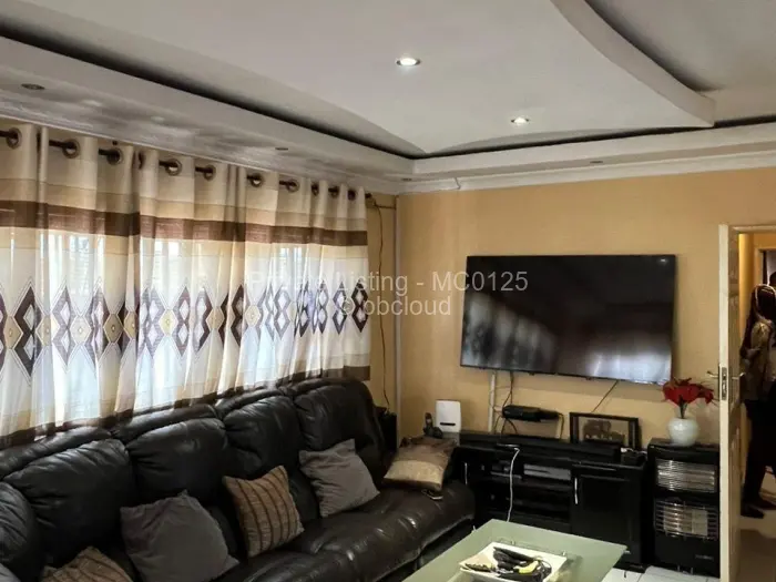 4 Bedroom House to Rent in Warren Park