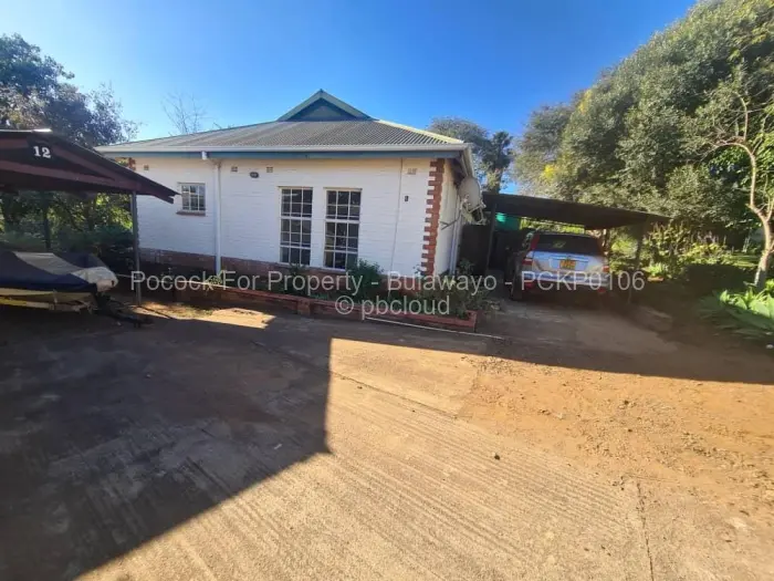 Townhouse/Cluster for Sale in Suburbs, Bulawayo