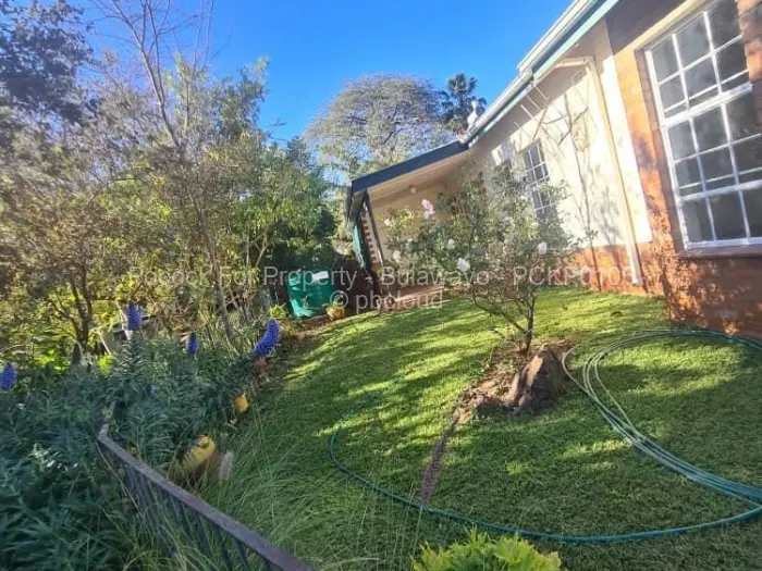 Townhouse/Cluster for Sale in Suburbs, Bulawayo