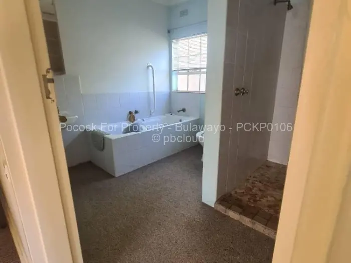 Townhouse/Cluster for Sale in Suburbs, Bulawayo