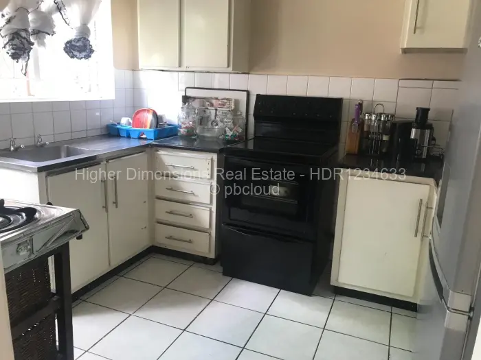 Flat/Apartment to Rent in Avondale