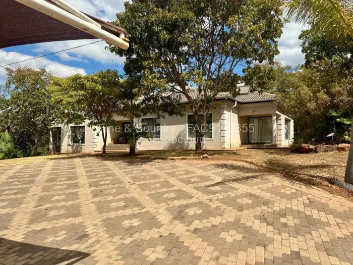 3 Bedroom House to Rent in Shawasha Hills