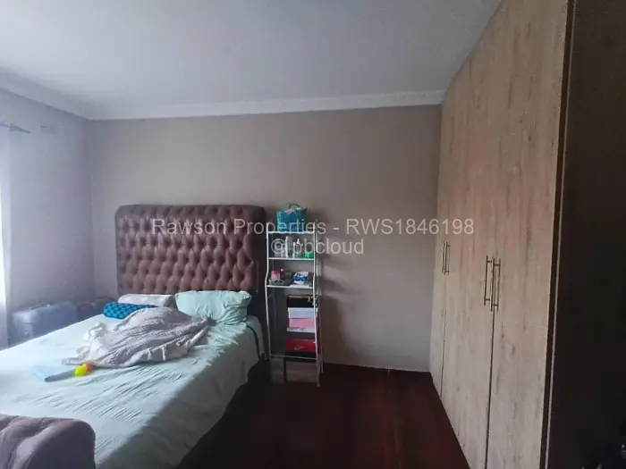 4 Bedroom House for Sale in Madokero Estates, Harare