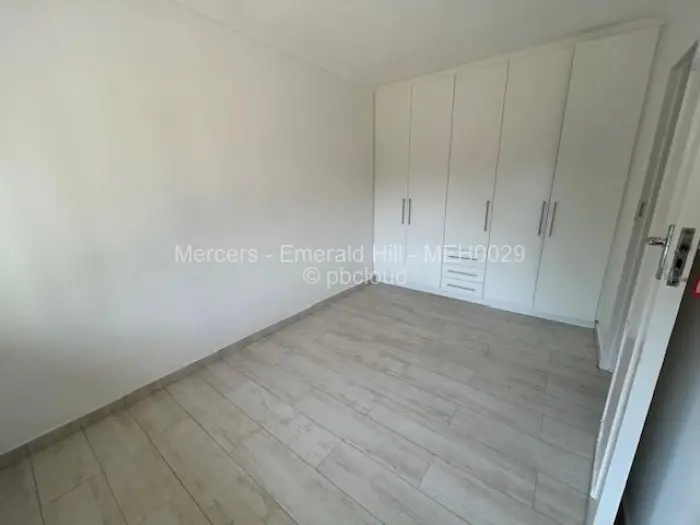 Townhouse/Complex/Cluster to Rent in Avondale