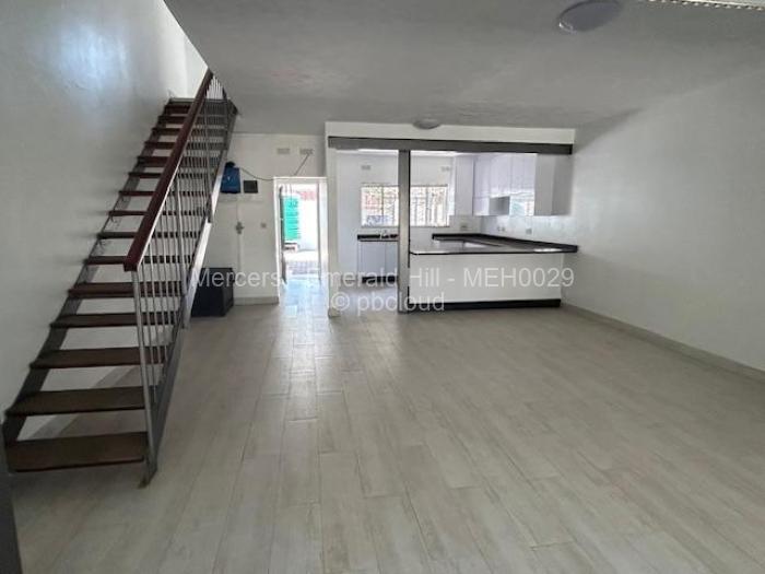 Townhouse/Cluster to Rent in Avondale, Harare