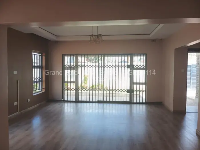 3 Bedroom House to Rent in Bloomingdale