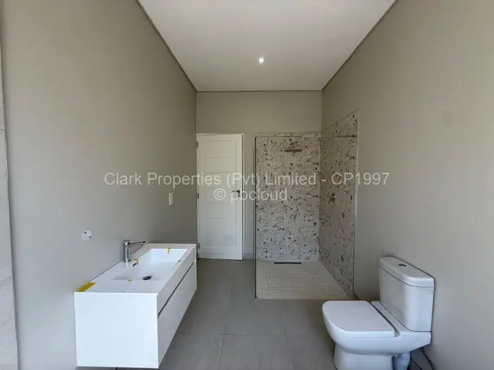 Townhouse/Complex/Cluster to Rent in Mount Pleasant