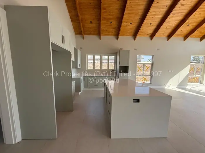 Townhouse/Complex/Cluster to Rent in Mount Pleasant