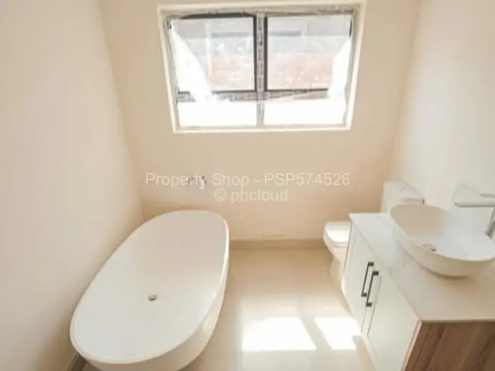 Townhouse/Complex/Cluster for Sale in Newlands, Harare