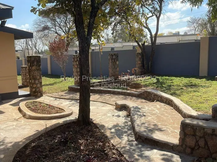 4 Bedroom House for Sale in Hillside Byo, Bulawayo