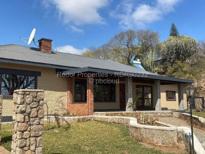 4 Bedroom House for Sale in Hillside Byo, Bulawayo