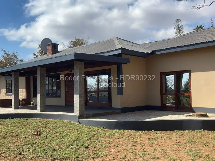 4 Bedroom House for Sale in Hillside Byo, Bulawayo