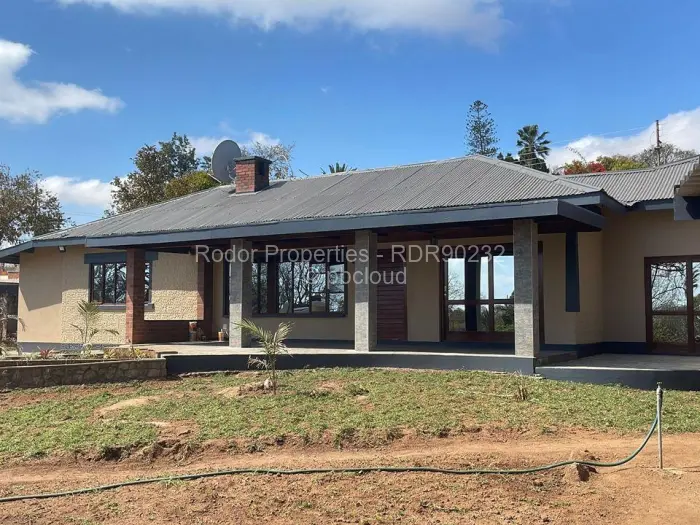 4 Bedroom House for Sale in Hillside Byo, Bulawayo