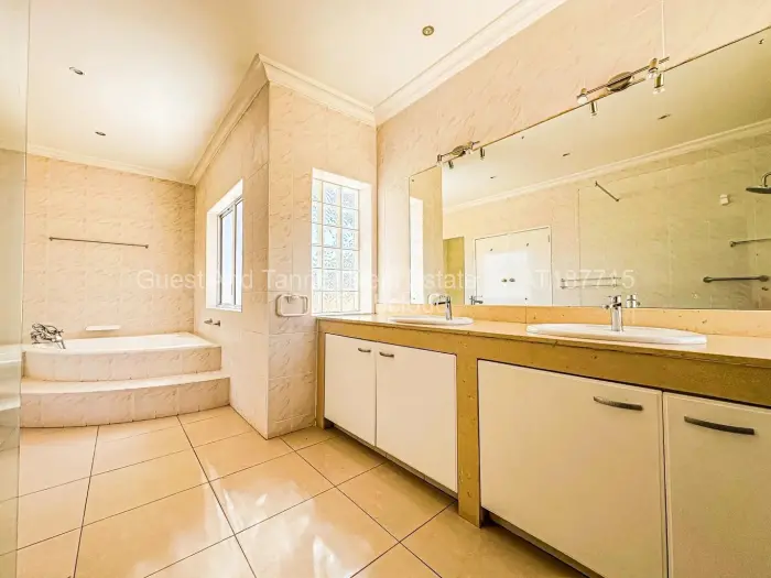 6 Bedroom House for Sale in Mount Pleasant, Harare