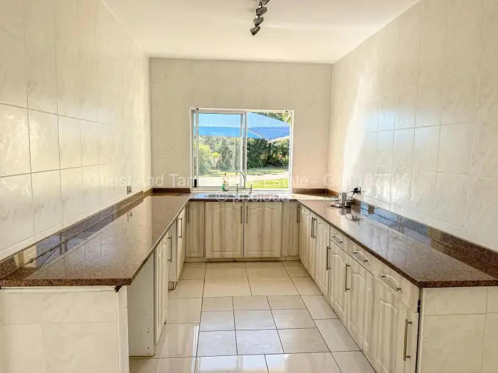 6 Bedroom House for Sale in Mount Pleasant, Harare