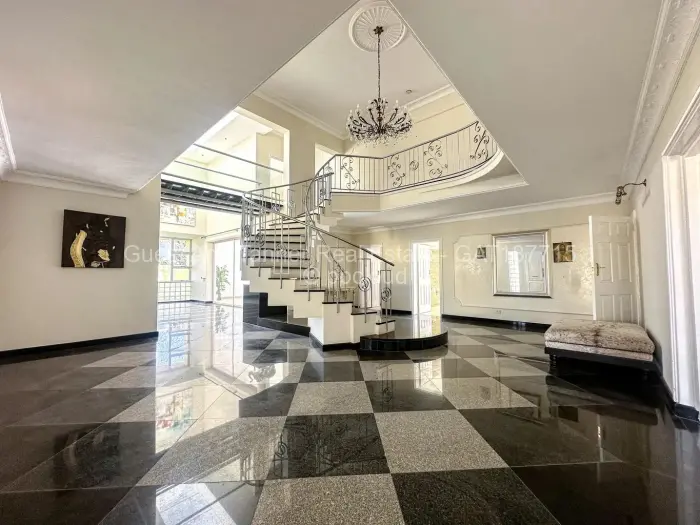 6 Bedroom House for Sale in Mount Pleasant, Harare