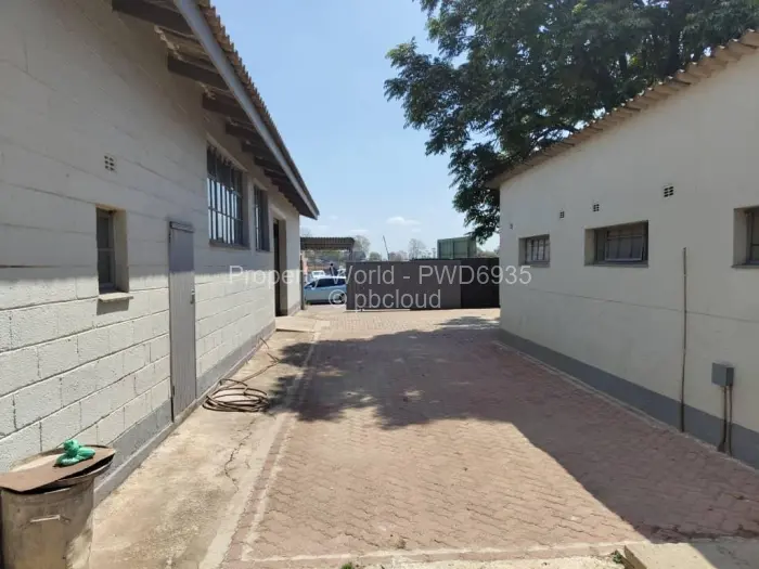 Commercial Property to Rent in Msasa