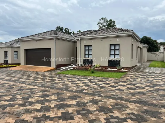 Townhouse/Cluster for Sale in Mandara, Harare
