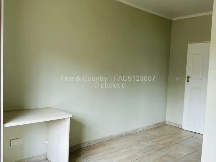 Flat/Apartment to Rent in Borrowdale Brooke