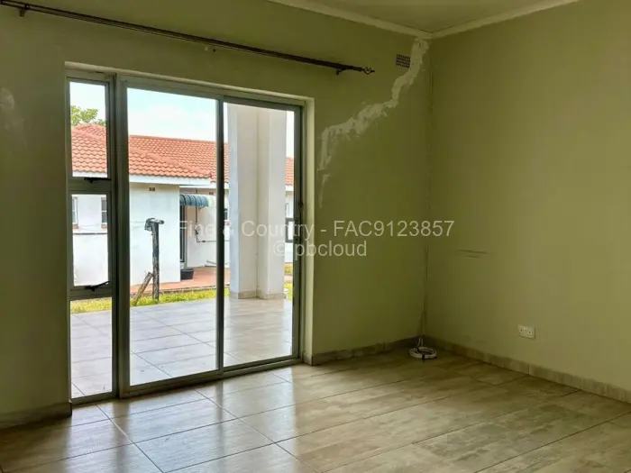 Flat/Apartment to Rent in Borrowdale Brooke