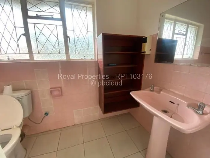 4 Bedroom House to Rent in Eastlea