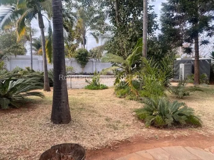 4 Bedroom House to Rent in Eastlea