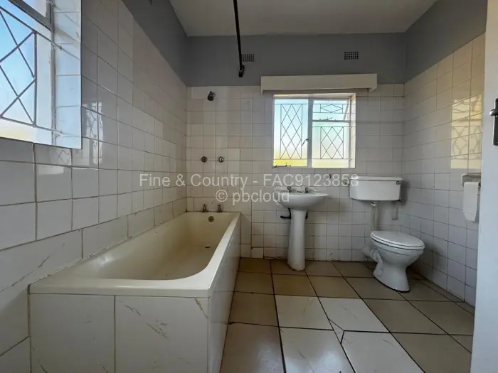 2 Bedroom Cottage/Garden Flat to Rent in Mount Pleasant