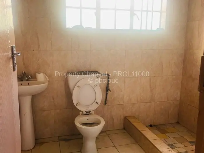 3 Bedroom House to Rent in Budiriro