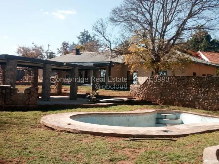 4 Bedroom House for Sale in Hillside Byo, Bulawayo