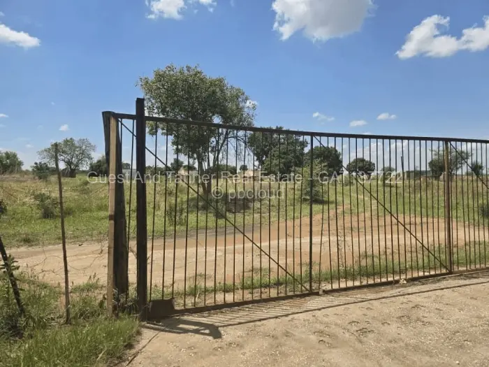 Warehouse/Industrial for Sale in Banket, Banket