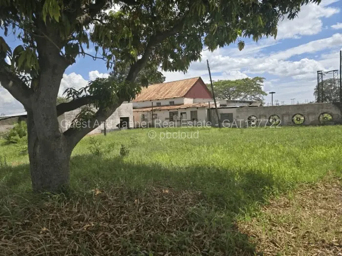 Warehouse/Industrial for Sale in Banket, Banket