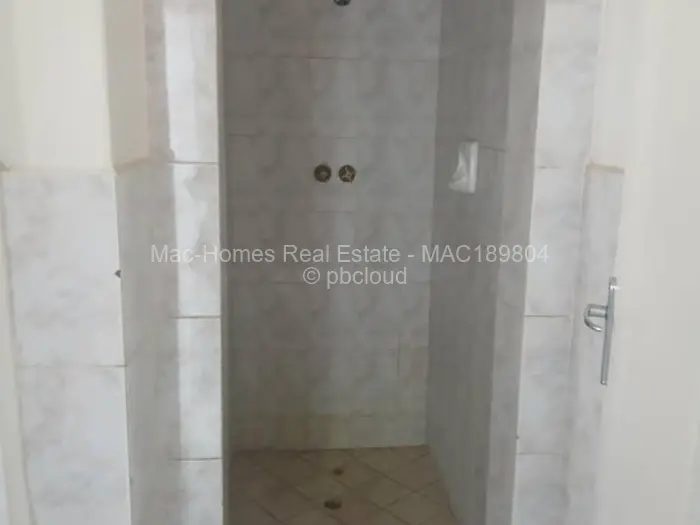 5 Bedroom House to Rent in Gunhill