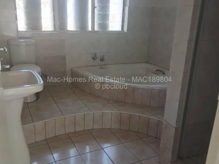 5 Bedroom House to Rent in Gunhill