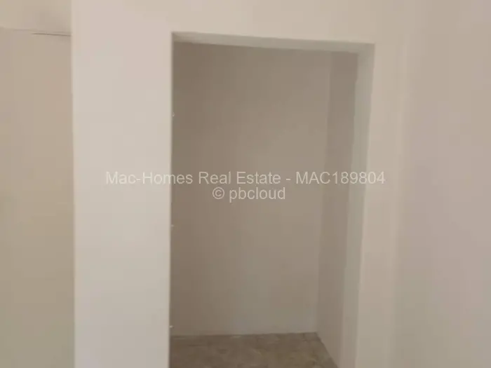 5 Bedroom House to Rent in Gunhill