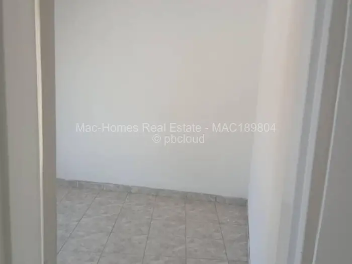 5 Bedroom House to Rent in Gunhill
