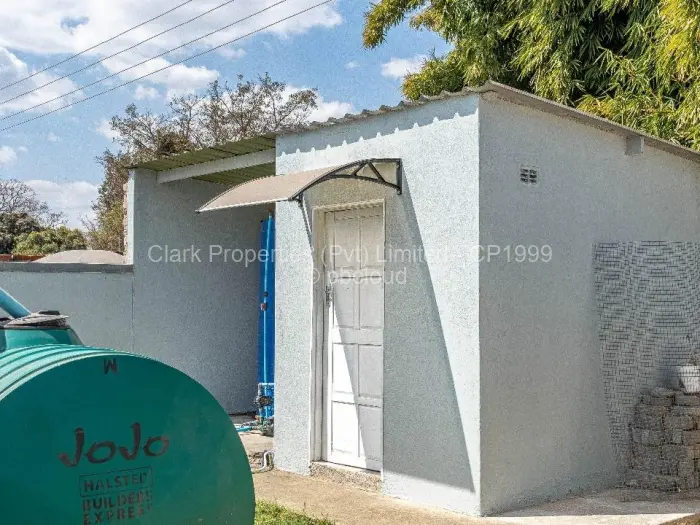 Townhouse/Complex/Cluster for Sale in Greendale, Harare