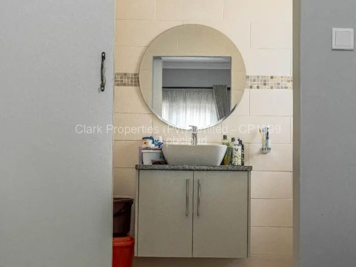 Townhouse/Complex/Cluster for Sale in Greendale, Harare