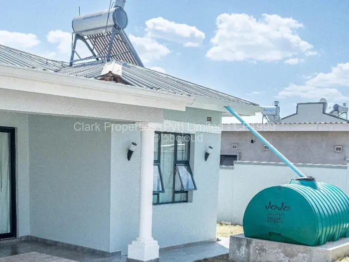 Townhouse/Complex/Cluster for Sale in Greendale, Harare