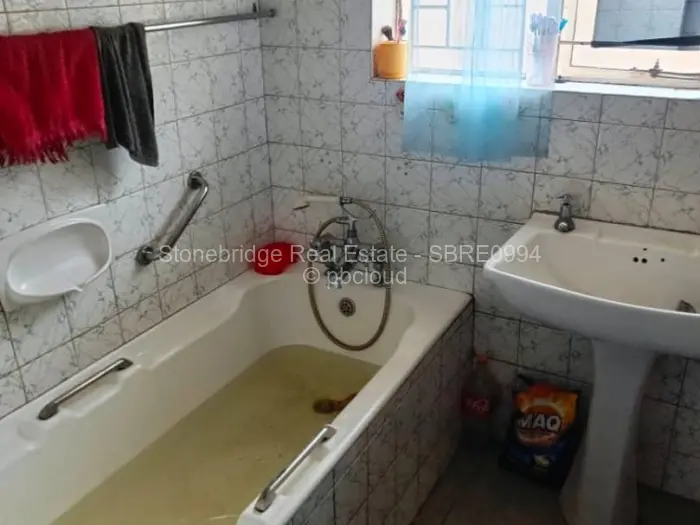 3 Bedroom House to Rent in Queens Park West, Bulawayo