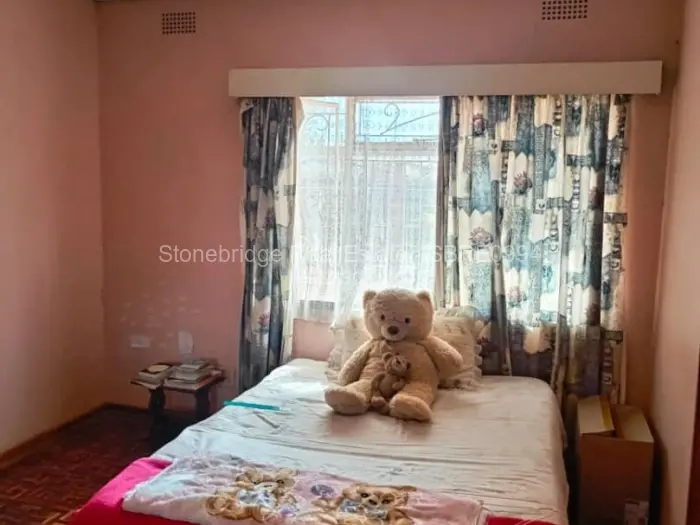 3 Bedroom House to Rent in Queens Park West, Bulawayo
