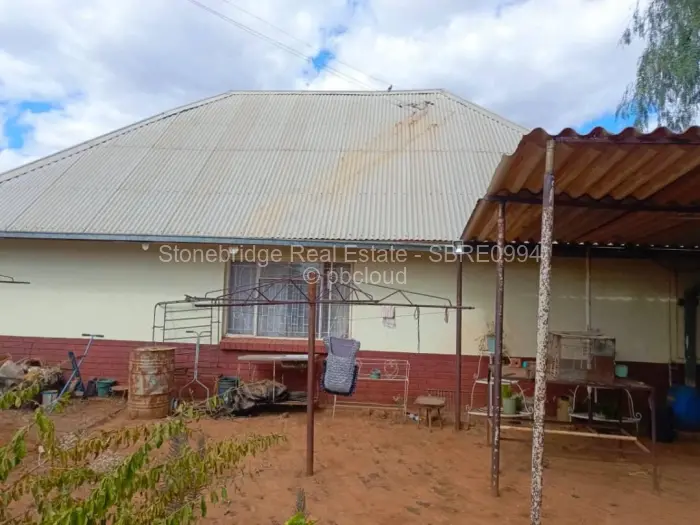 3 Bedroom House to Rent in Queens Park West, Bulawayo