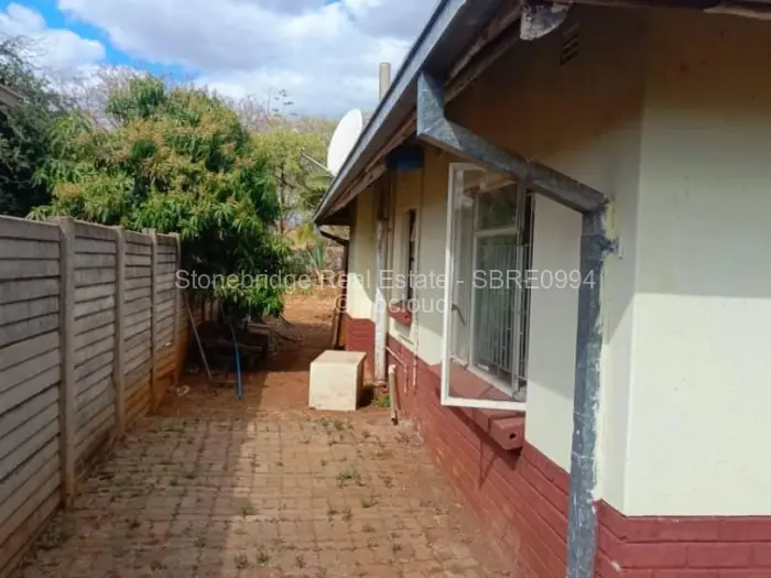 3 Bedroom House to Rent in Queens Park West, Bulawayo
