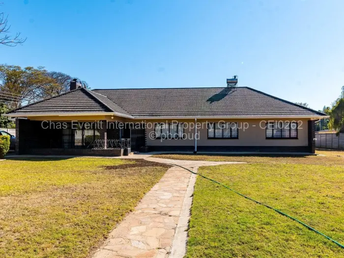 4 Bedroom House to Rent in Mount Pleasant