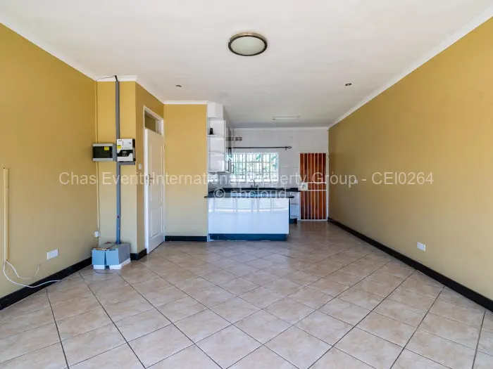 Townhouse/Complex/Cluster to Rent in Newlands