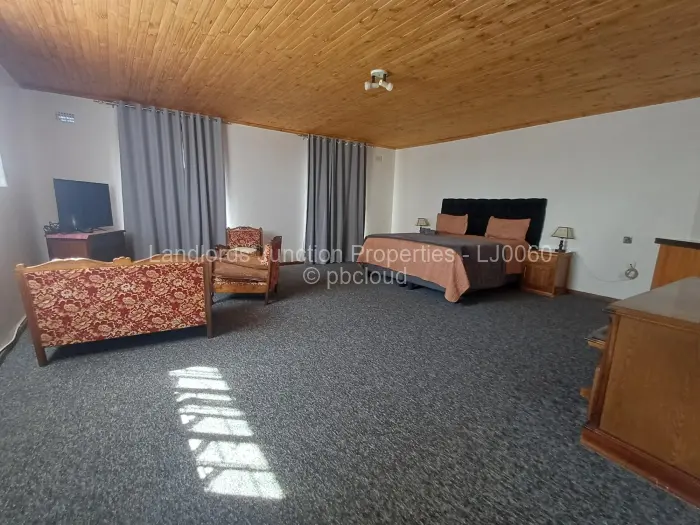 6 Bedroom House for Sale in Burnside, Bulawayo