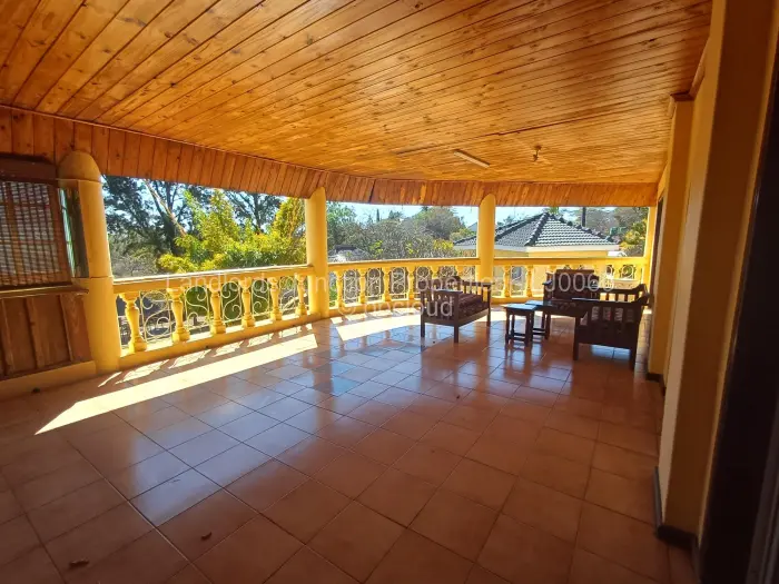6 Bedroom House for Sale in Burnside, Bulawayo