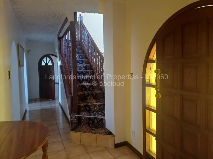 6 Bedroom House for Sale in Burnside, Bulawayo