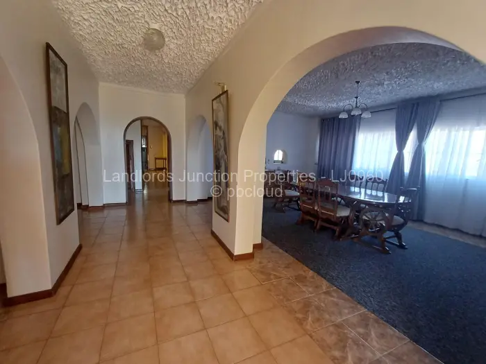 6 Bedroom House for Sale in Burnside, Bulawayo