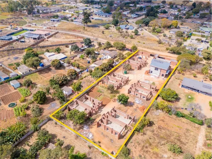 Townhouse/Cluster for Sale in Waterfalls, Harare